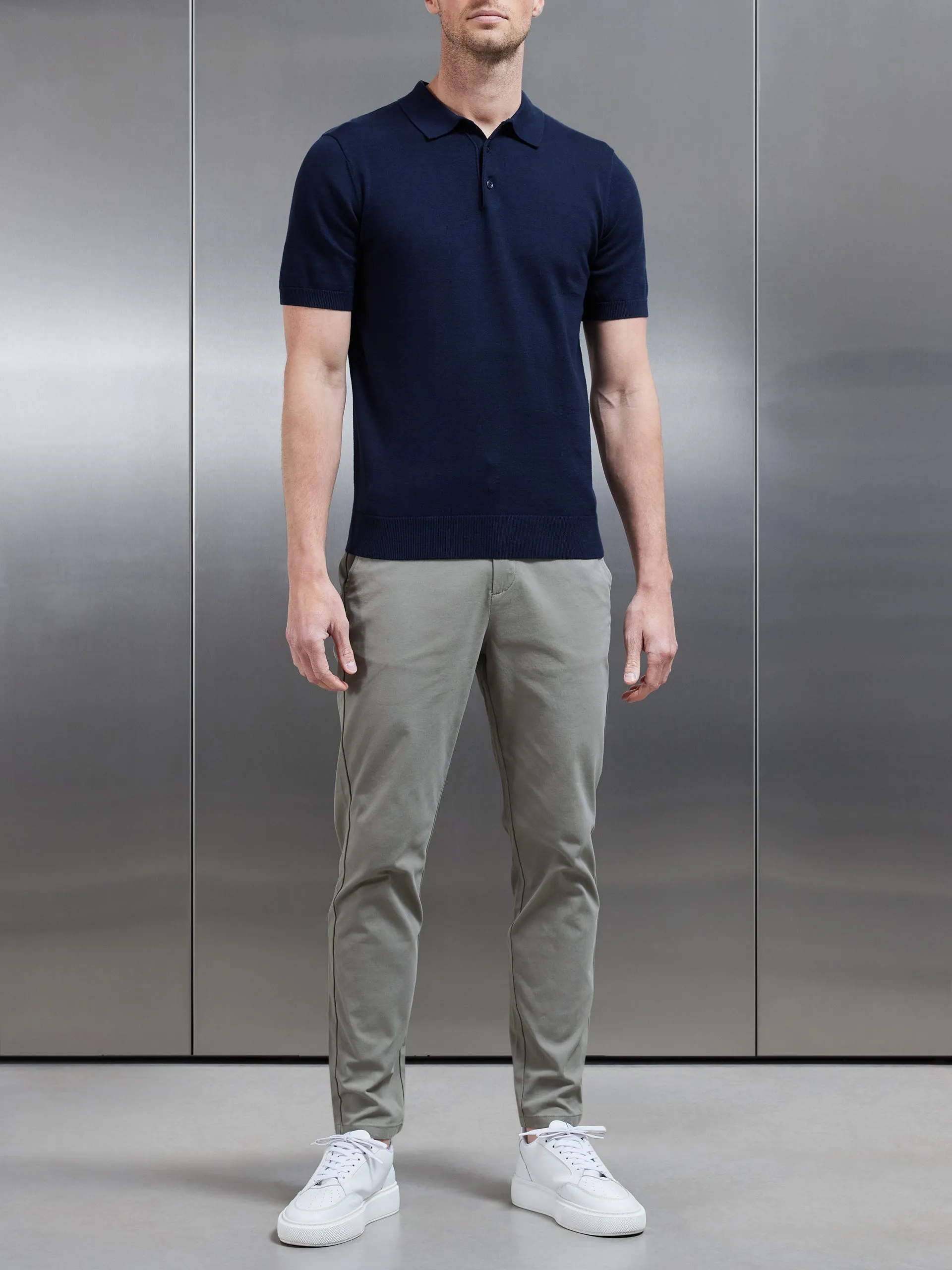 Mid Weight Tailored Chino Trouser in Olive